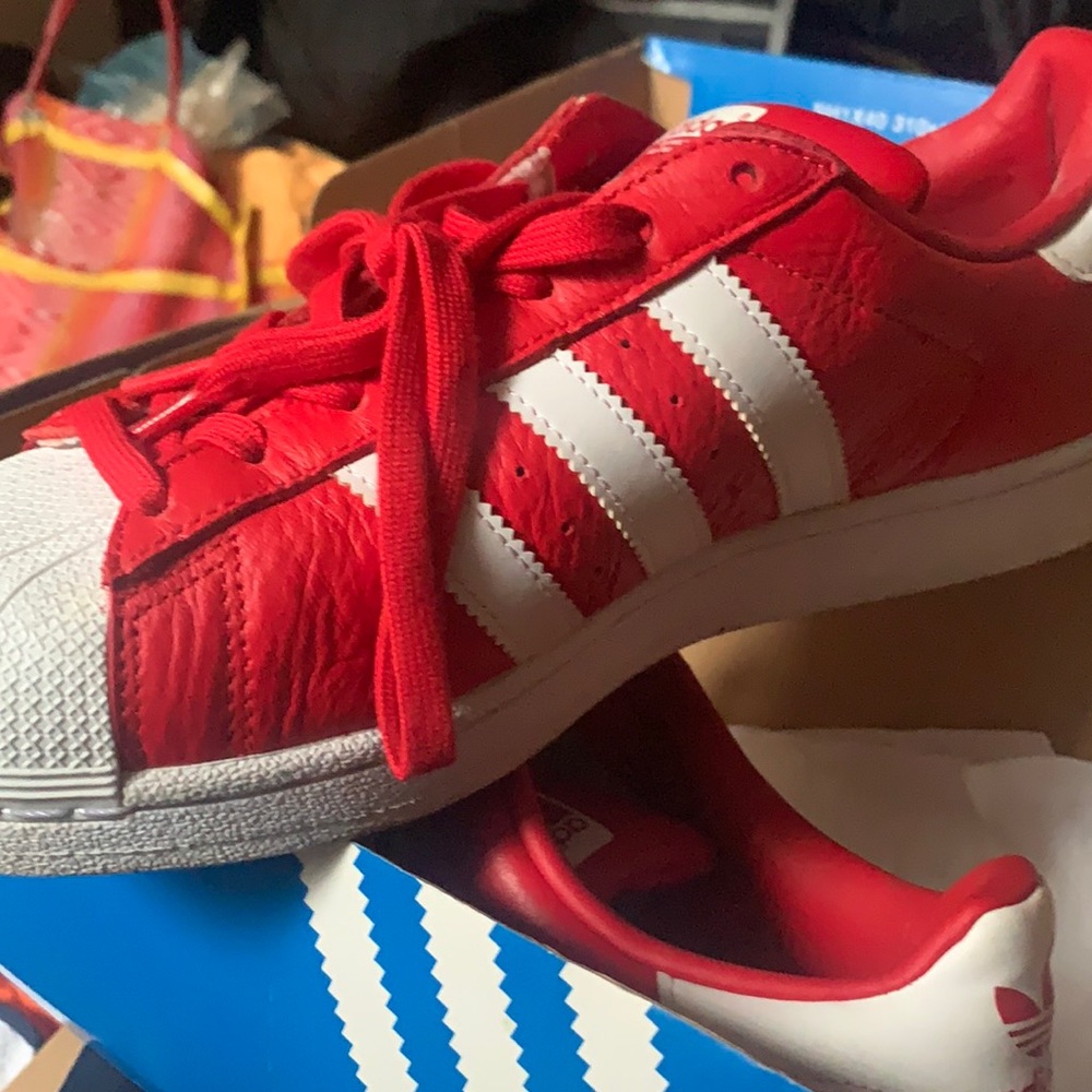 Adidas original red and white size 8